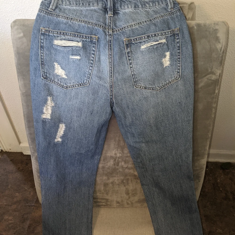 Jeans - Picture 2 of 2